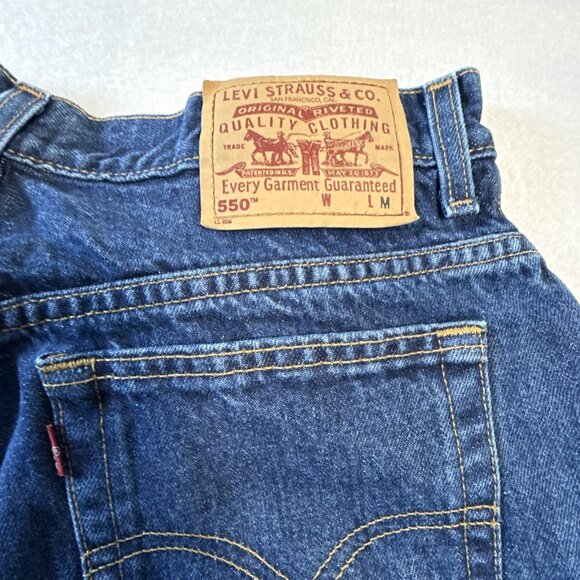 Levis 550 Jeans Womens SZ 16 Blue Relaxed Fit Tapered Leg Mom Style 100% Cotton - Picture 8 of 11